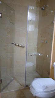 Fabricación e Instalación de Canceles para Baño