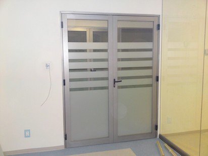 Instalación y Fabricación de Puertas