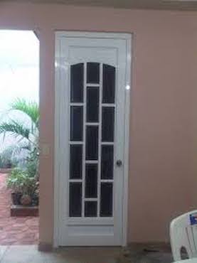 Instalación y Fabricación de Puertas